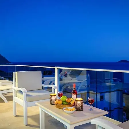 Sleeps 6 Pool Air Con Wifi Willa Kalkan